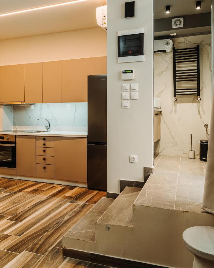 Blackhaus Family And Friends Deluxe Apartment テッサロニキ エクステリア 写真