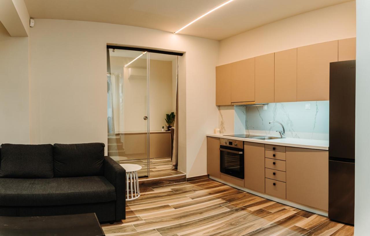Blackhaus Family And Friends Deluxe Apartment テッサロニキ エクステリア 写真